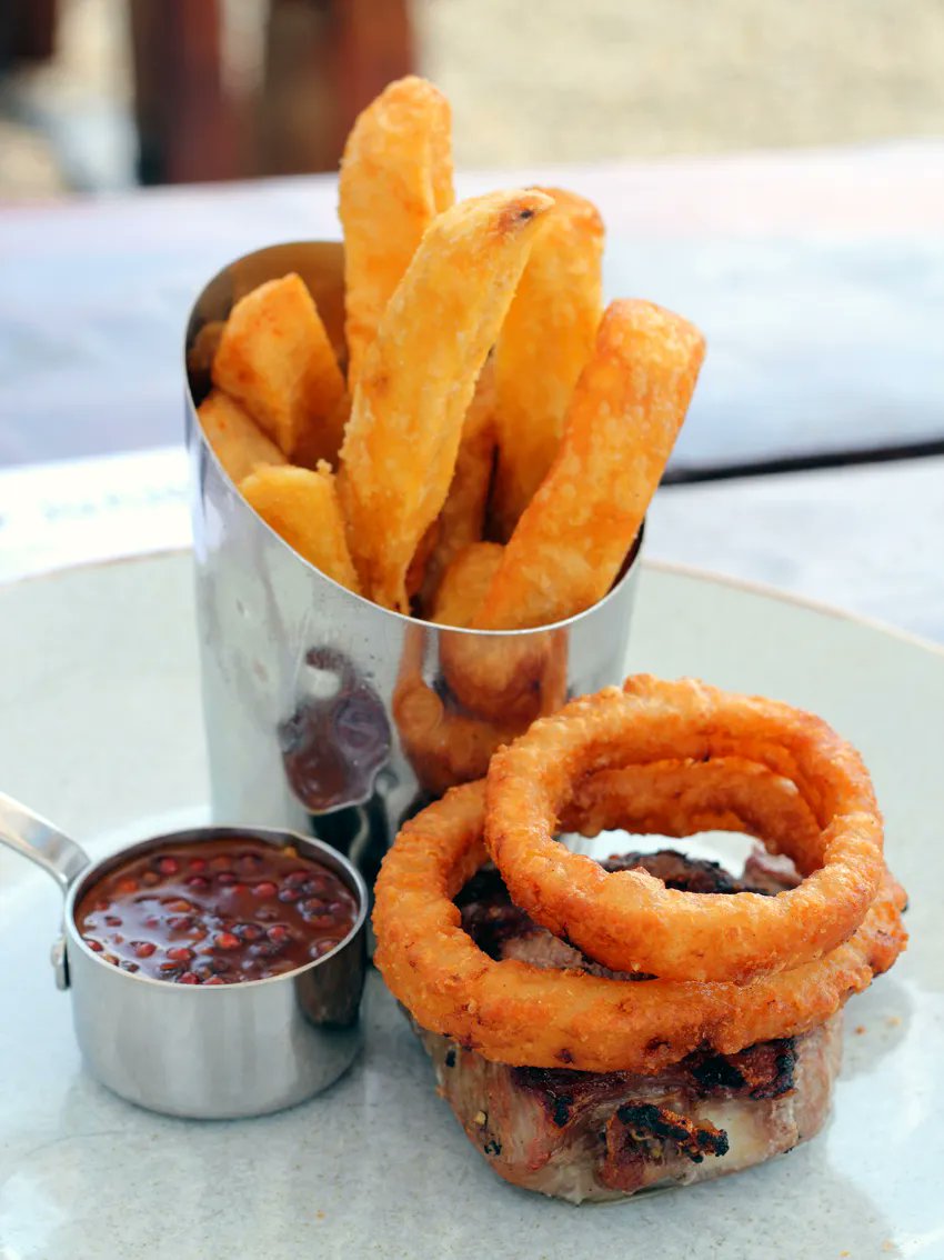 JPClarkes_'s tweet photo. We take our kids' meals very seriously here at JPs. Choose from dishes they know and love - such as our sausages and chicken bites - or something new for the more adventurous: mussels, steak or pan-fried cod with veg.
https://t.co/omxd0fTjf7

#healthy #familyfriendly #bunratty https://t.co/l8pn0Fsntt