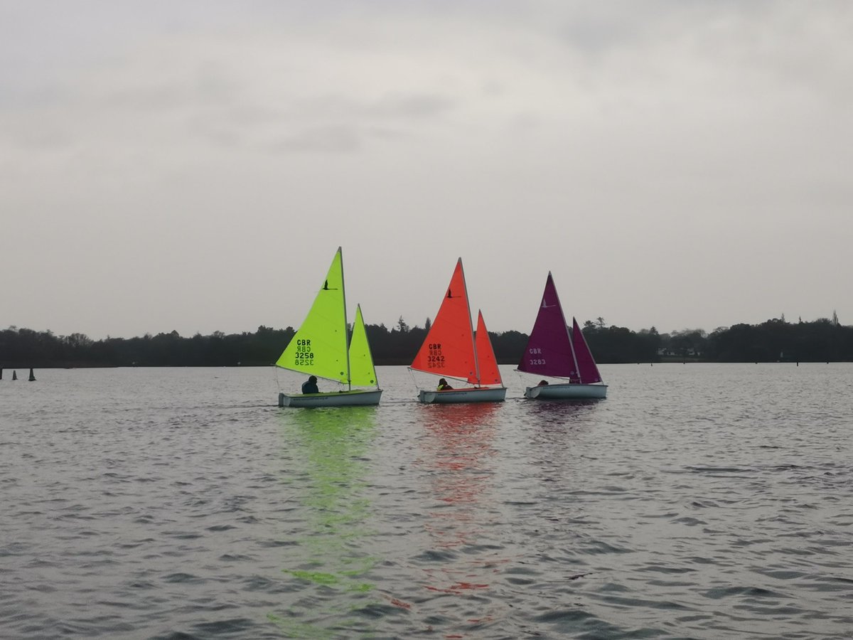 Close contest today for our Hansa series racing, one week left and all to play for. #hansasailing <a href="/RYASailability/">#MoreThanSailing</a>