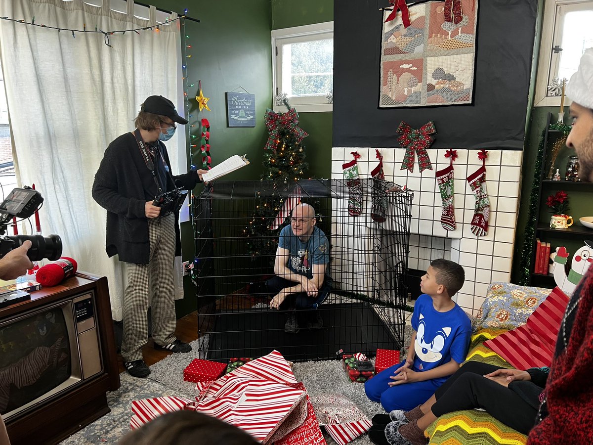 JoshFabian's tweet photo. Hey, is that @MVG_Mew2King and @WolfeyGlick? 👀 https://t.co/qXsb0W9Xul
