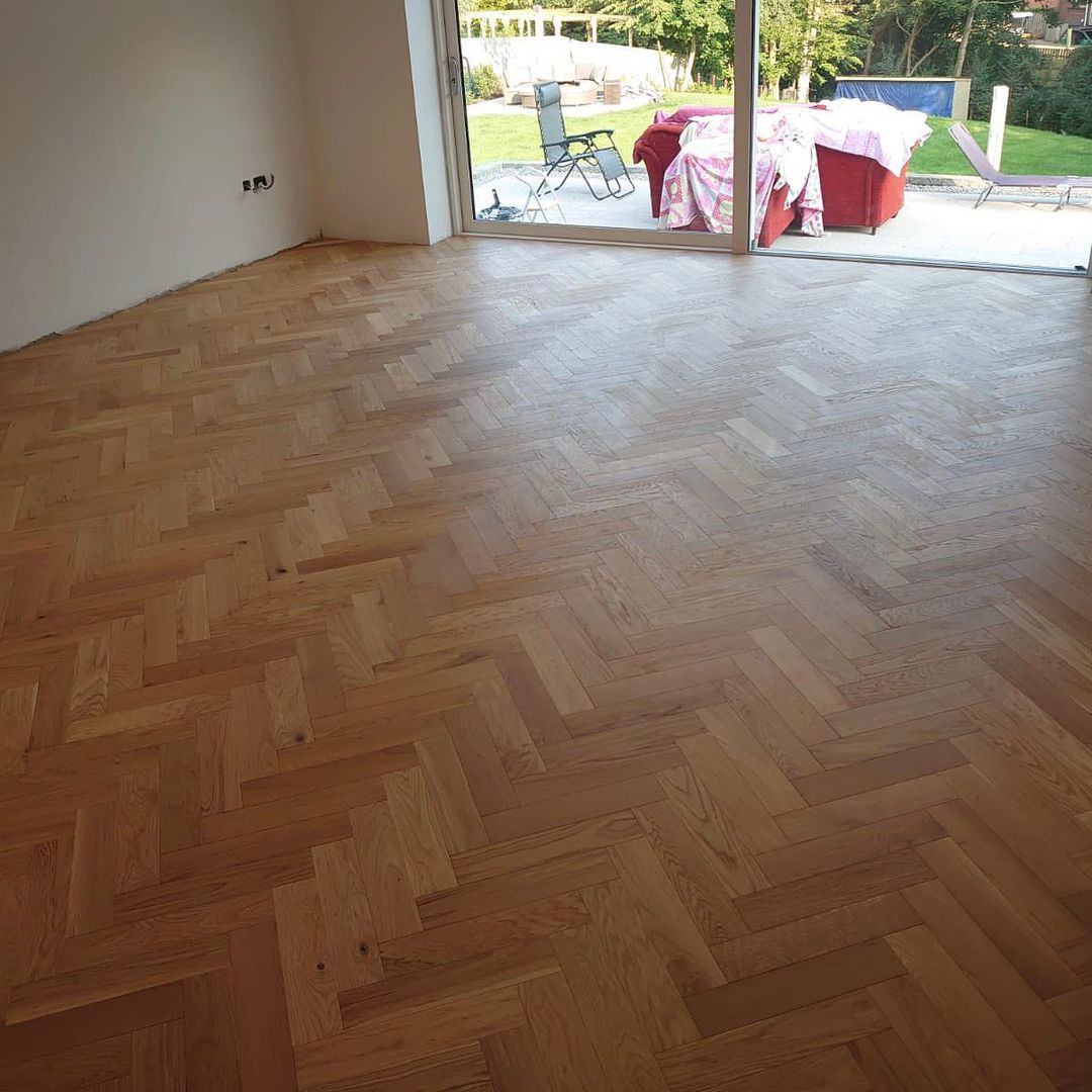 wearewoodpecker's tweet photo. β TUESDAY TRANSFORMATION β
#glasgowsoflisburn did this fabulous install a little while ago, and doesn't it look superb! π
Flooring featured: Goodrich Natural Oak
#wearewoodpecker #woodpeckerflooring #engineeredoak #engineeredfloor #realoak #herringbone #parquet https://t.co/yM63XQwQDx