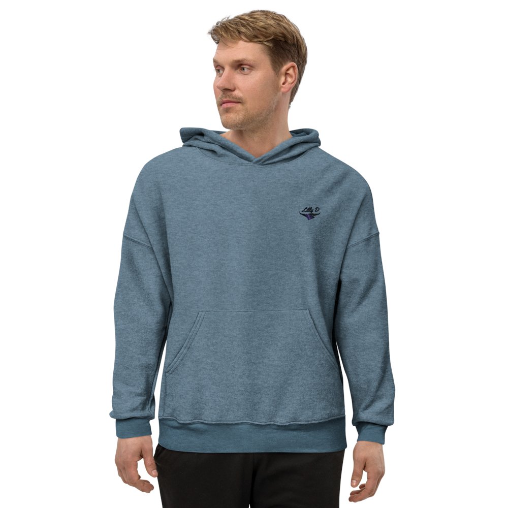 Made of ring-spun cotton and sueded fleece polyester, this unisex hoodie is exceptionally soft and comfortable. Its front pouch pocket and dropped shoulder give it a casual look, so if you're looking for a loungewear essential—this is it!

lilly-d.com/homepage/mens-…