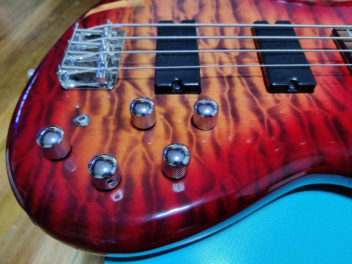 AvianQuest's tweet photo. #bass
#cortbass
#activepassive
#ActionDLXPlus
#Cort_guitars
https://t.co/TYnCFjjJ19 https://t.co/s2K3CqXjU2