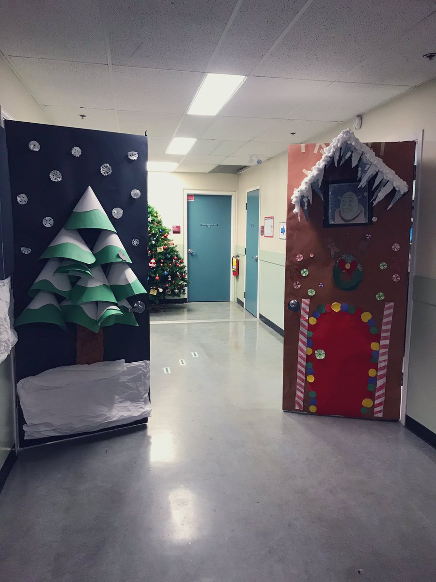 Looks like “Door Wars” here at Richardson ! New reality t.v.show? I love it ! <a href="/RILightning/">Richardson Elem</a> <a href="/deltasd37/">DeltaSchoolDistrict</a>