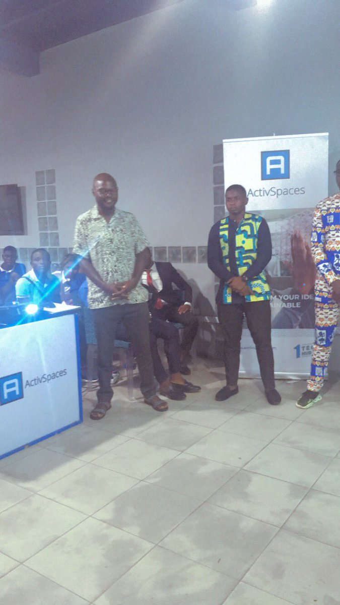 ActivSpaces's tweet photo. Équipe d’ENSAI de #Ngaoundere:
Production d’électricité à partir des modules solaires le tout modulable sur un kit: solargene. #ASTechCompetition. https://t.co/RZ0sFE2PnK