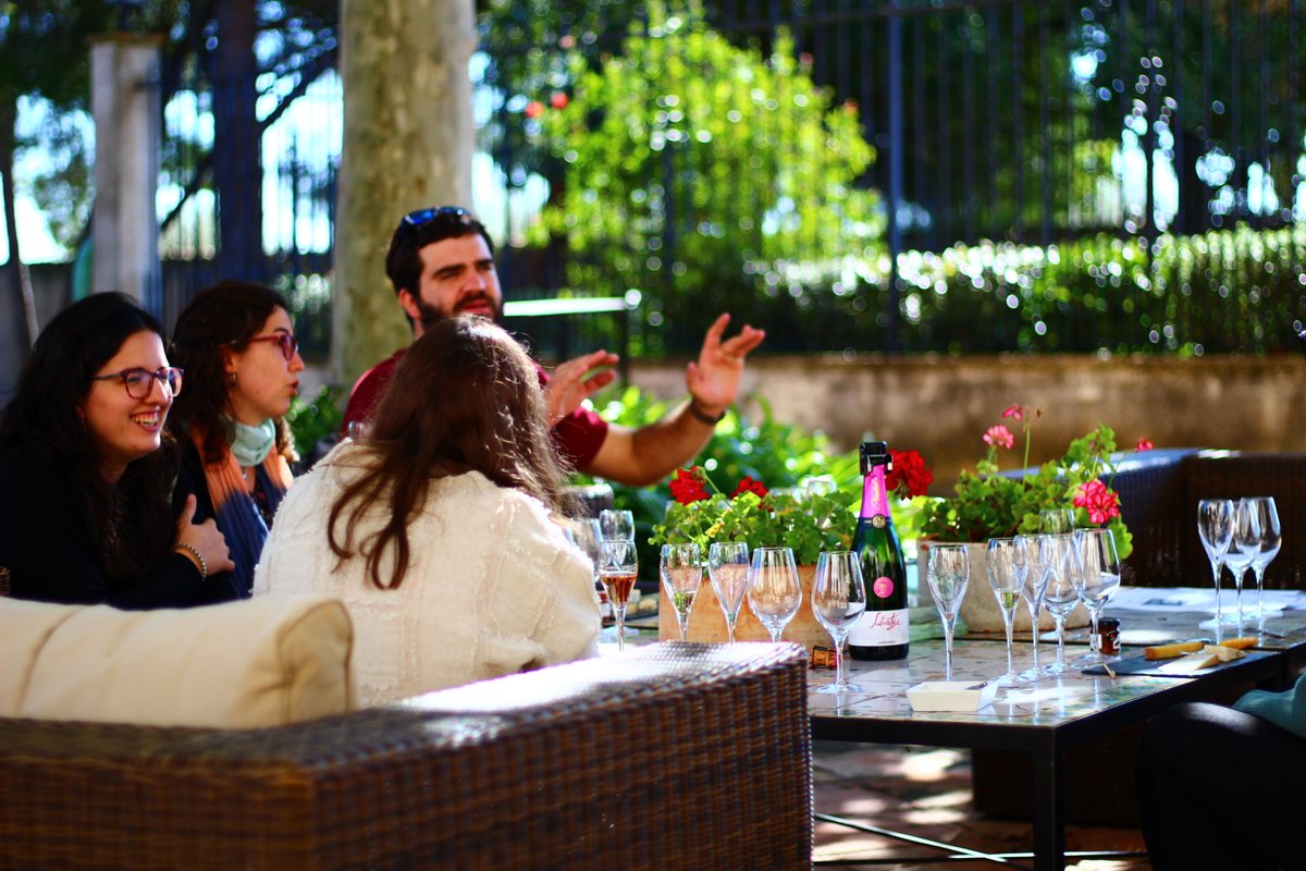 nadalwines's tweet photo. Coneixes els nostres corpinnats i vins blancs? Vine a viure una experiència única a Nadal i acaba el dia gaudint de la gastronomia d'un restaurant del Penedès. 🥂

https://t.co/xJ3EdtiRoJ

#corpinnat #nadalcorpinnat #penedesexperience #SalvatgeBrutNature2013 https://t.co/pPrjfRNs94