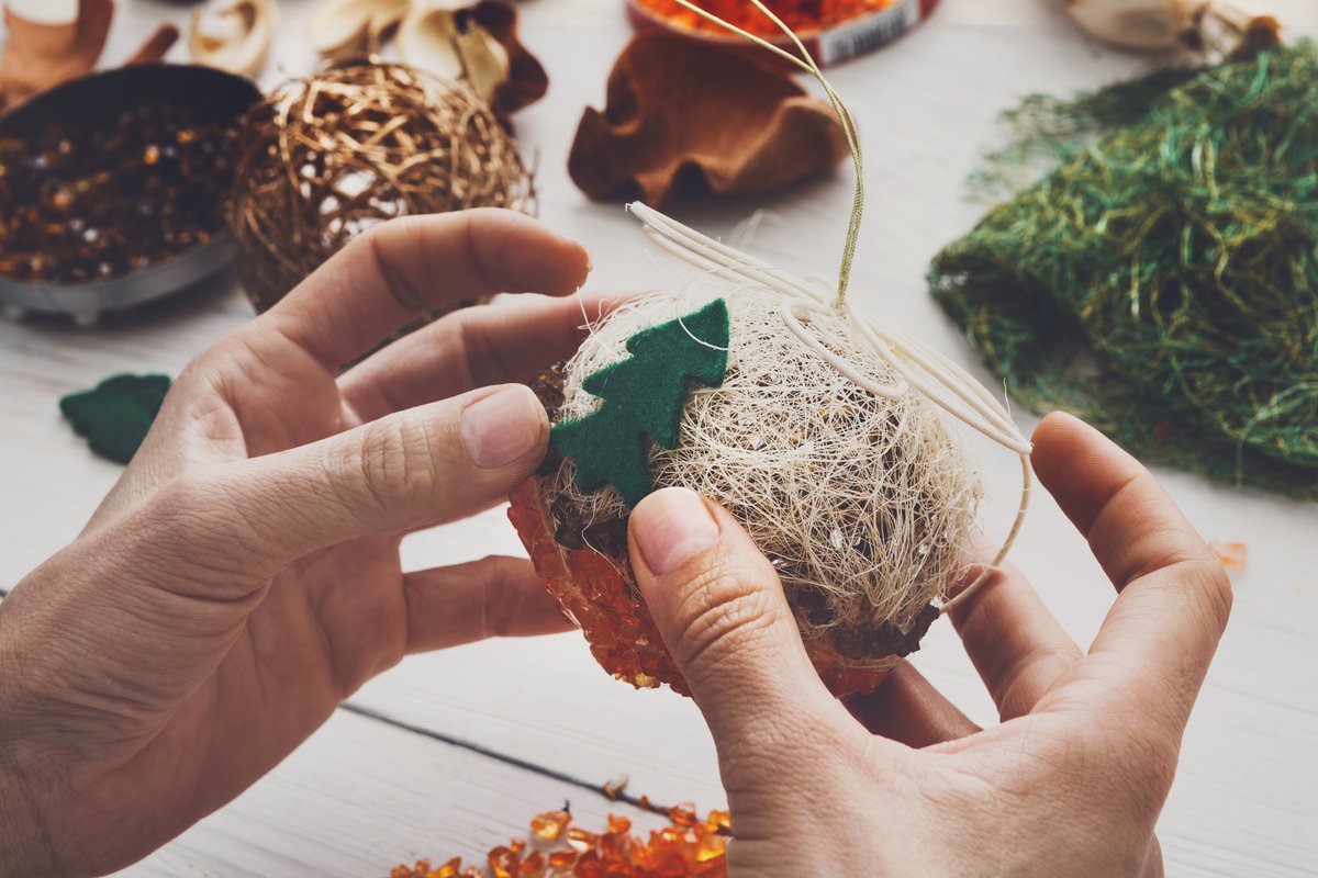 LancsLearning's tweet photo. Join us for a FREE Homemade Christmas evening of crafts and fun activities.
Make edible treats, go crackers for crafts, and learn how to encourage wildlife to your garden over winter.
Enrol today! https://t.co/LIrpNHop1j
#homemadecrafts #crafts #online #christmas #event https://t.co/LJL15Uyo2u
