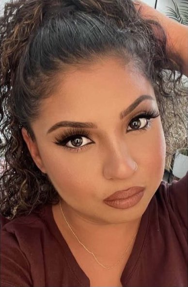 Extended Cybermonday Sale Ends Tonight!!
-Save on your holiday lashes today while you still can!
darlingjexpo.com

#lashes #makeup #makeupartist #BlackOwnedBusiness #minklashes #SmallBusiness