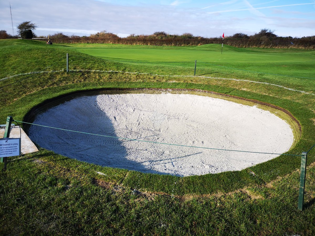 DuraBunker's tweet photo. Good 2b back @DykeGolfClub1 2 continue project - phase 1 works looking sweet & adding an entirely different dimension 2 green complexes + no washout or hint of sand movement during #StormArwen #sounddesign #solidconstruction #builttolast #fullysealedbunkers https://t.co/L9DxErxjGg