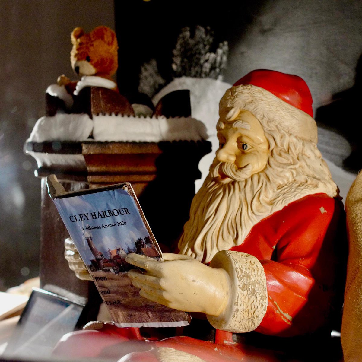 Cley Advent Windows starts tomorrow! 9 village businesses will reveal their windows at 4pm, some offering mulled wine (for donations to Cley Harbour)🤗 Maps in shops/pubs in the village or from our website. Daily updates here or come and see them for yourself! <a href="/nthnorfolknews/">North Norfolk News</a>