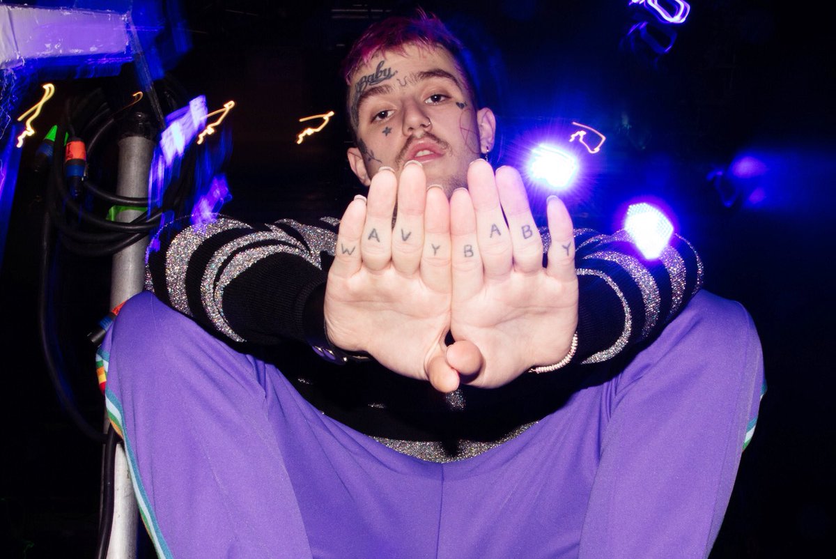 HarryFraud's tweet photo. Lil Peep x Harry Fraud 

HIGH FASHION EP 

December 3rd 🐥🌊🙏

@Lilpeep https://t.co/g19ZisLeMC