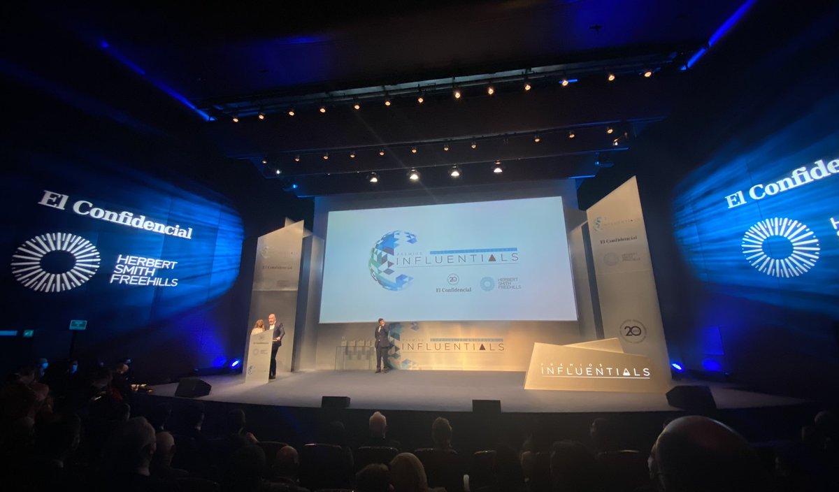 pereznews's tweet photo. 20 años @elconfidencial y parece que fue ayer. Enhorabuena @nachocardero @mientrastanto @Poves @carlaraffin @bajoelbillete @macaballeroma @carlaraffin por luchar por un #periodismo independiente. Porque sin periodismo no hay democracia #PremiosInfluentials #Influentials https://t.co/CagzqwordO