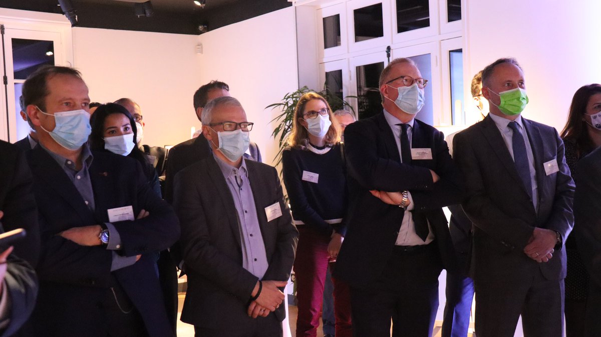 KARLOLIVE's tweet photo. La #MaisonDeFer est un magnifique témoin du succès du mécénat à #Poissy. Ce soir, nous y réunissons nos partenaires pour leur proposer d’accompagner encore le patrimoine Pisciacais, la collégiale ou le futur conservatoire par exemple. Ils s’engagent à Poissy et on leur dit merci! https://t.co/LCmdQ8OsDF