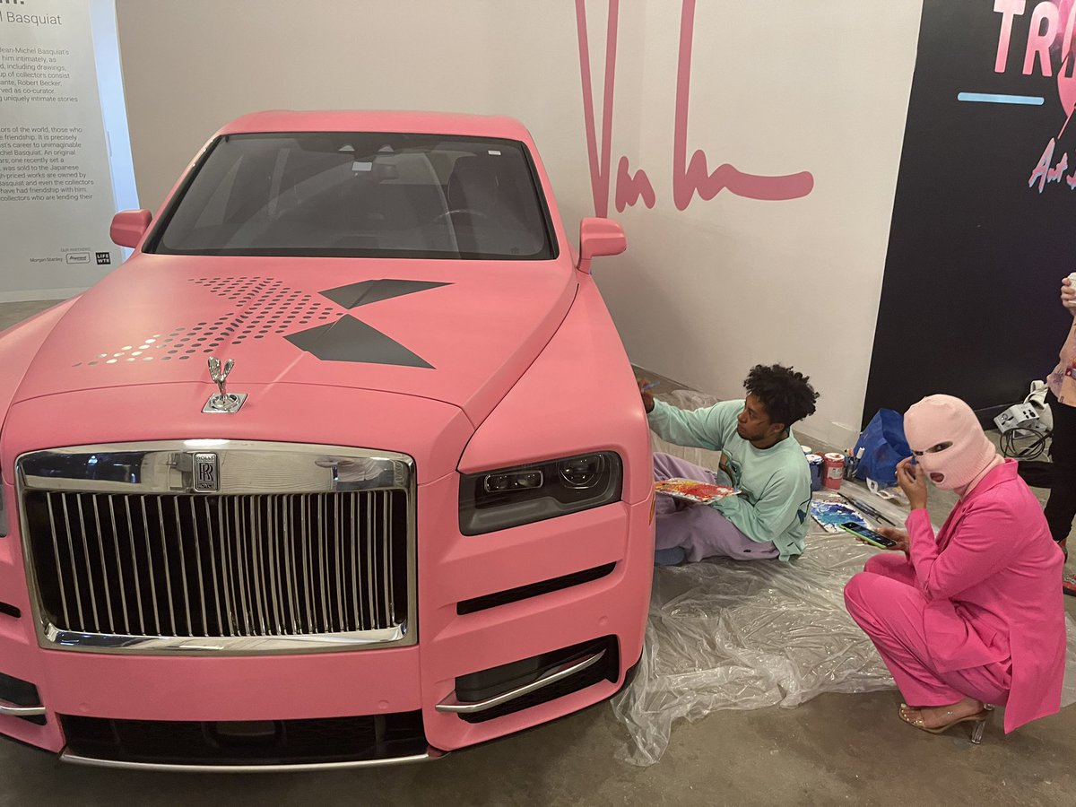coryvanlew's tweet photo. They got a cully for me to ride in this week, I told em make it my pink and let me paint something on it. https://t.co/jhAwxRHmVd