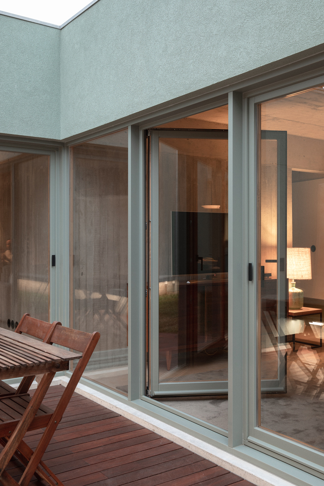 steven_dekok's tweet photo. There's a lot of charm in the design of this #uniquehome. What do you like most? #homestyle  https://t.co/gQOvy0kGPX https://t.co/BfL2uHetga