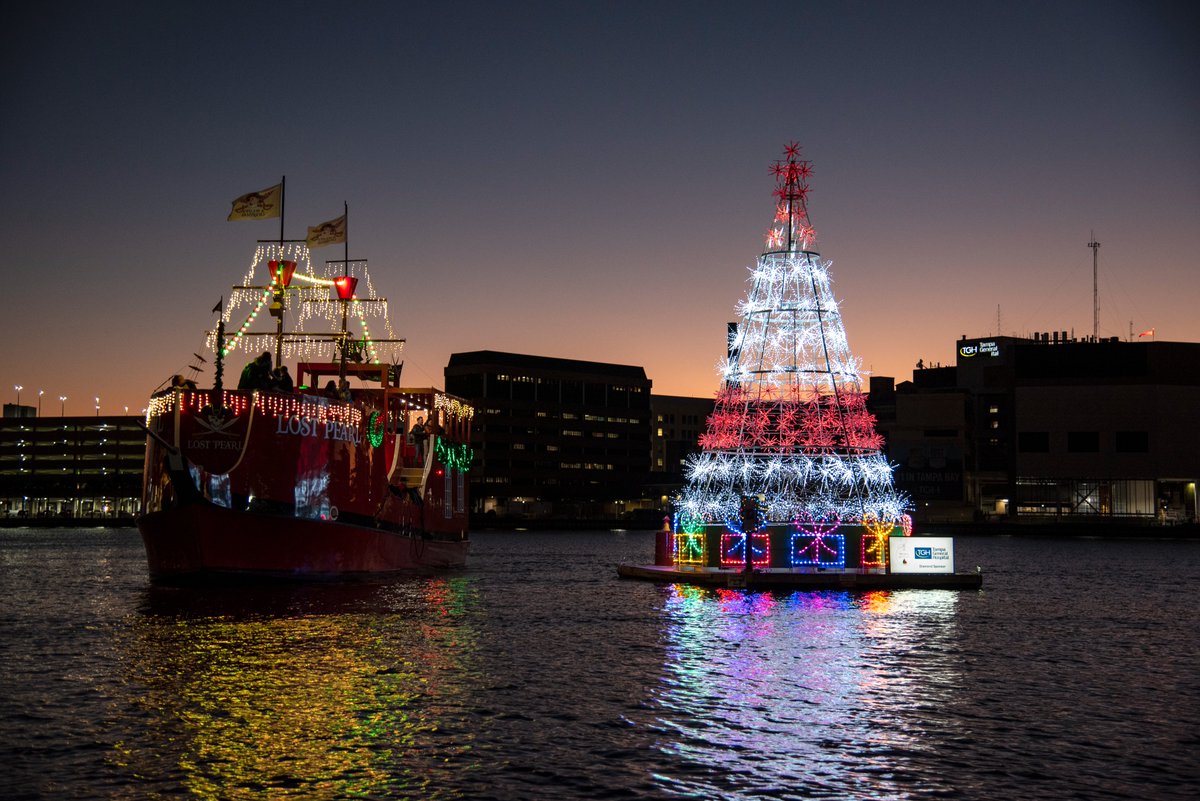 CityofTampa's tweet photo. "A beautiful sight, we're happy tonight--walking in a winter wonderland" 😍🎄

Yesterday Mayor @JaneCastor flipped the switch on Tampa Bay's largest floating holiday tree! See the festive lights along the @tampariverwalk near @TheTampaCC. ✨

📸: Tacy Briggs-Troncoso https://t.co/qPxpo8ptZv