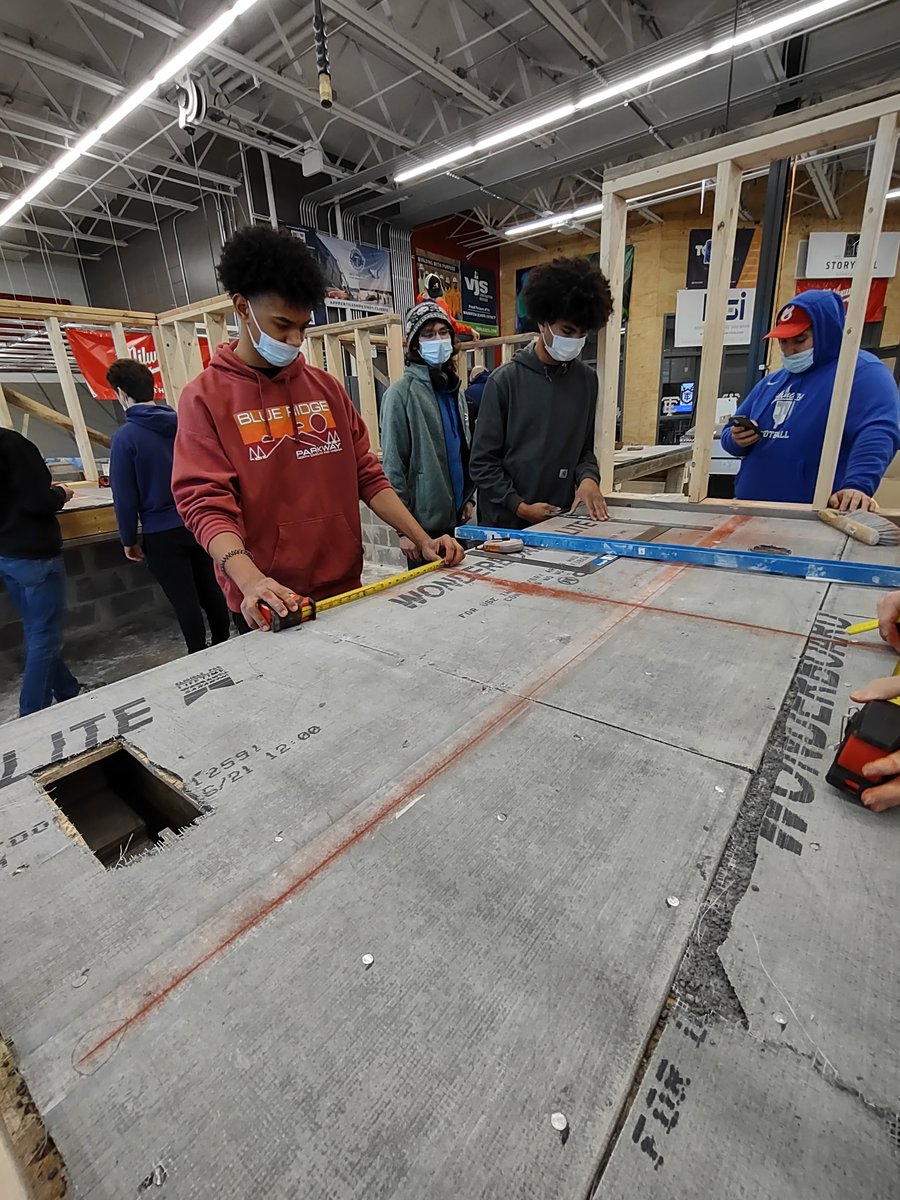 MrGriffie's tweet photo. Day 1 of Floor Tile with @MikeHyatt18 was a success for the #HalfBathTE project.  LAUNCH students laid out their grids, pre-cut their tiles, and are ready for the thinset tomorrow morning.
#TosaProud! https://t.co/USYsZQSP9P