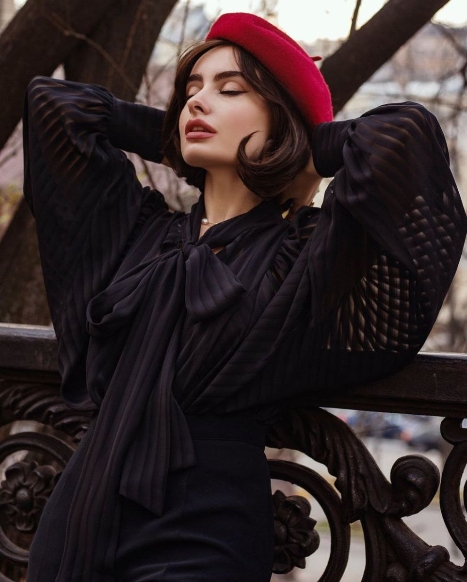 "تخافُ من أنَّ ضمادكَ يَجرحك، وَمأمنكَ يُخيفك، ولا يحدثُ إلّا ما تخافه."