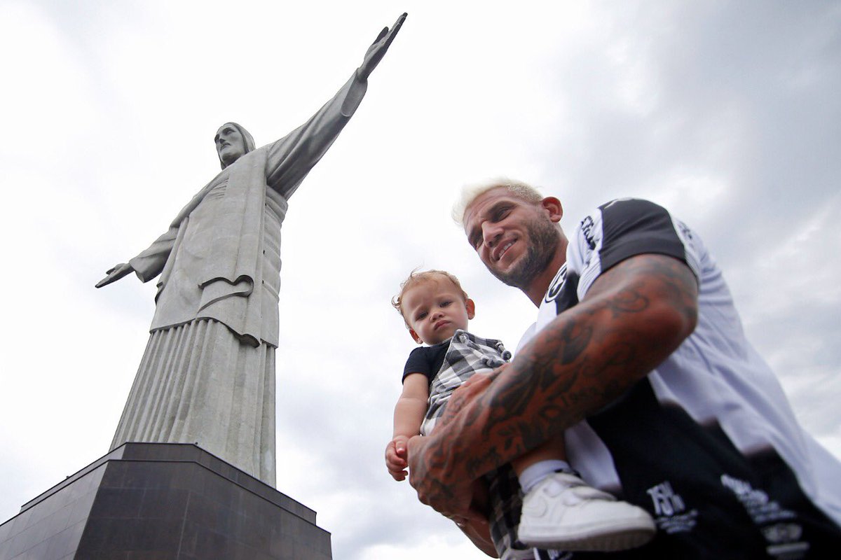 Botafogo's tweet photo. https://t.co/bTo2i43Jrn