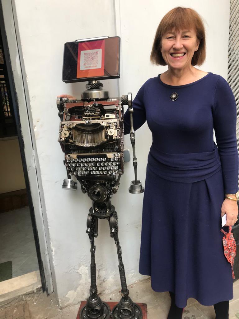 With my new metal friend (by talented creators/repurposing engineers MAVERICK) at today’s National Awards event for our Inclusive Creative Economies programme - in unwavering partnership with <a href="/Flat6Labs/">Flat6Labs</a> and with thanks to <a href="/IdeasHatch/">Hatch Ideas</a>
