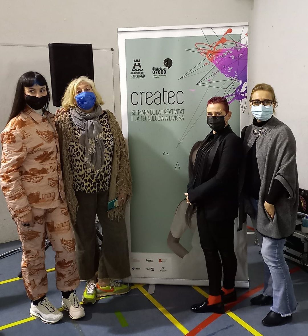 Districte07800's tweet photo. Records de l’@escoladarteivissa sobre la seua participació en la I Setmana de la Creativitat i la Tecnologia d’Eivissa, Createc’21.

#districte07800 #createc21 #tecnología #innovacion #eivissa https://t.co/R2y9PNHEwR
