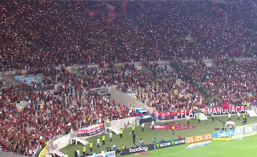 QUE FESTA! Após perder o título da Libertadores, torcida do Flamengo lota o Maraca e dá show. É a mais apaixonada do Brasil?