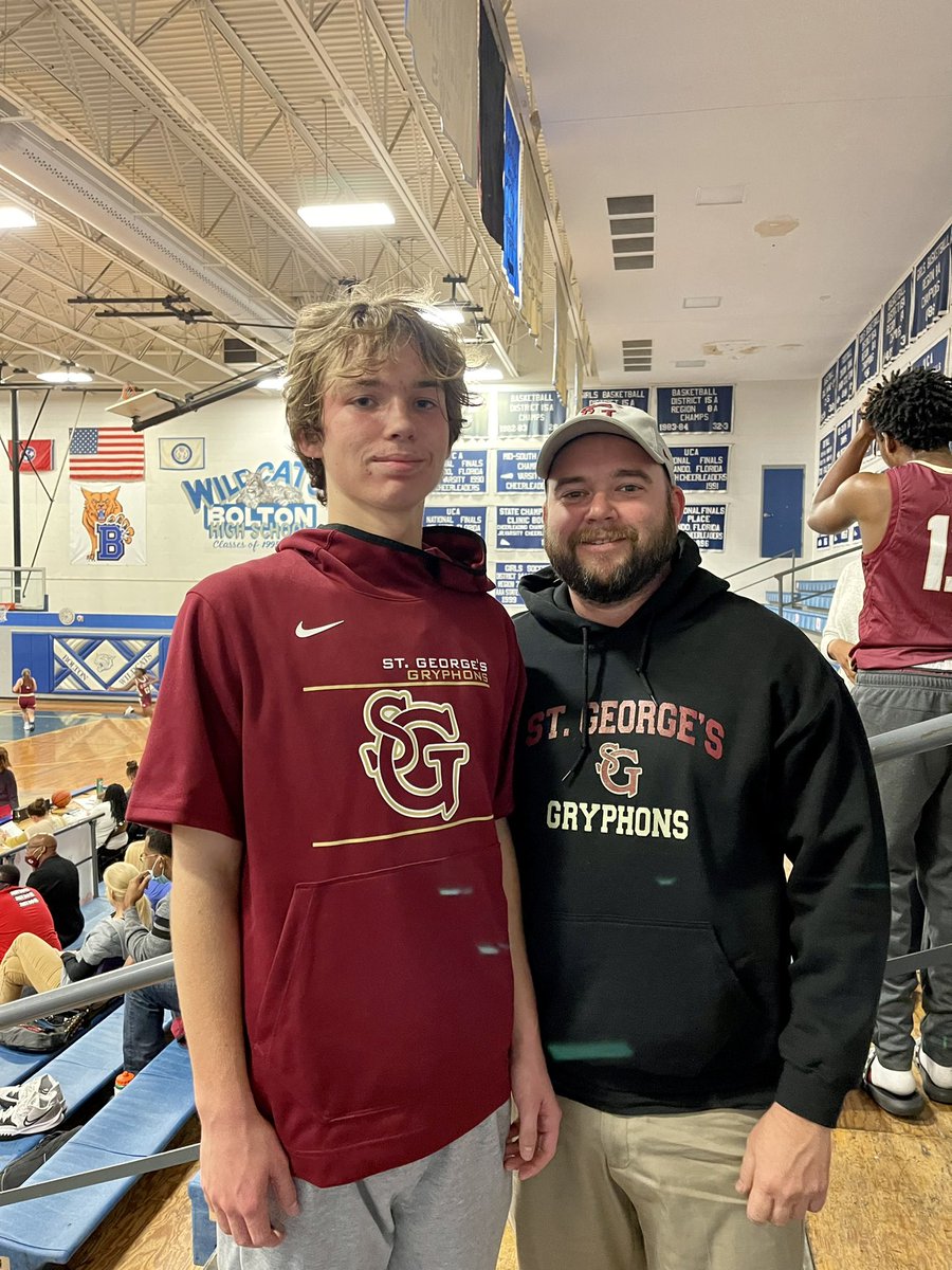 JLGrims's tweet photo. Gryphons WIN! JV boys get it done on the road at Bolton High, 37-27. #GoGryphons #SGHoops #Justis #40 ๐ https://t.co/0vhU9RmOaH