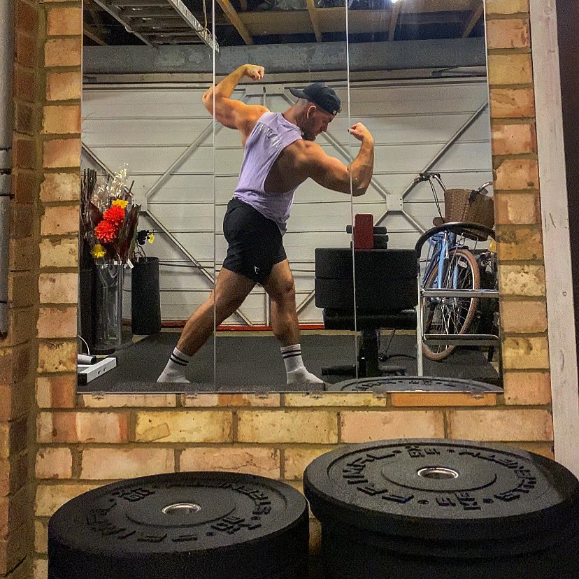 _conradsleet's tweet image. sometimes you just need to show off the rear delts