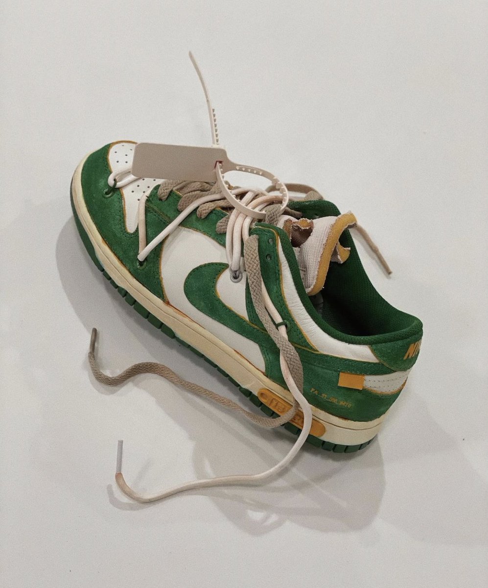 “Wet Grass” Custom Off-White Dunk Lows 🍃