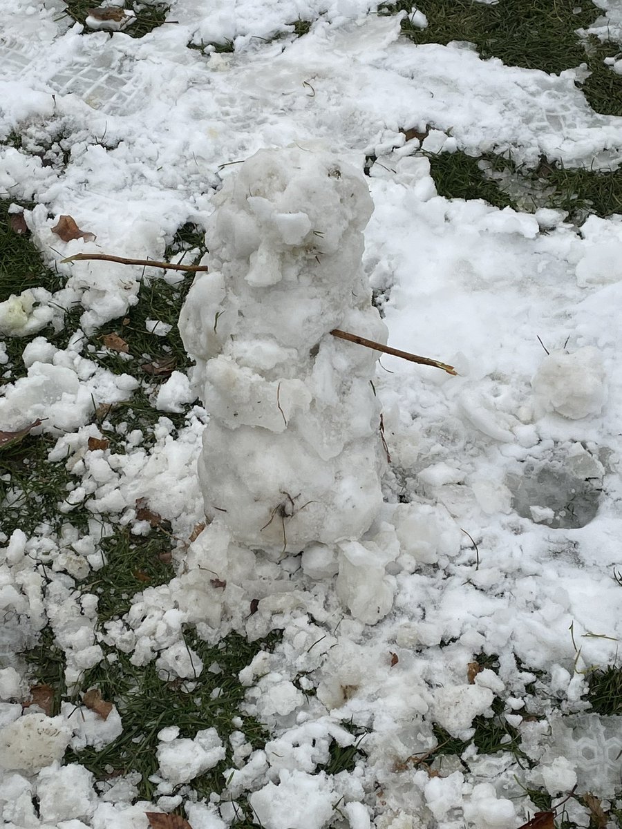 AHedmann's tweet photo. Tiny snowman ⛄️ and 🕎 Hanukkah art by students in room 105. Art and outdoor education @ValleyParkMS https://t.co/8tv78XIagA