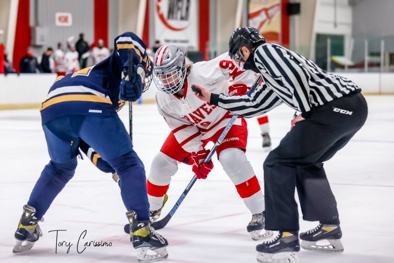 Still scoreless after one period between @CAbraveshockey and <a href="/UpdatedTitans/">Thomas Titans Hockey</a> here at the <a href="/CDGACivicCenter/">GCCC</a>