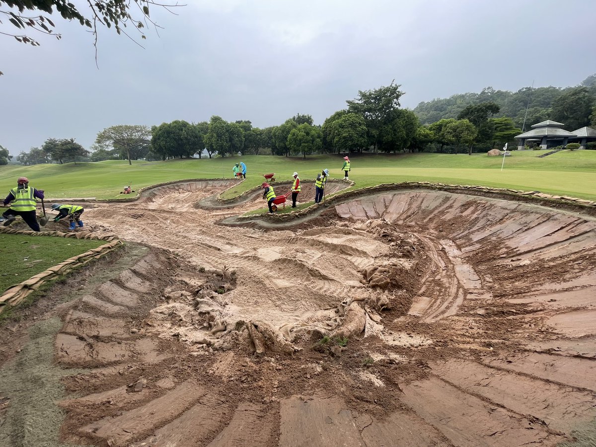 STSAsia's tweet photo. Training our 3rd Bunker Renovation Team to handle the additional workload in Thailand as we are scheduled for projects well into Q2, 2022. #blackmountain #amataspring #myozone https://t.co/tjyDPKv2qZ