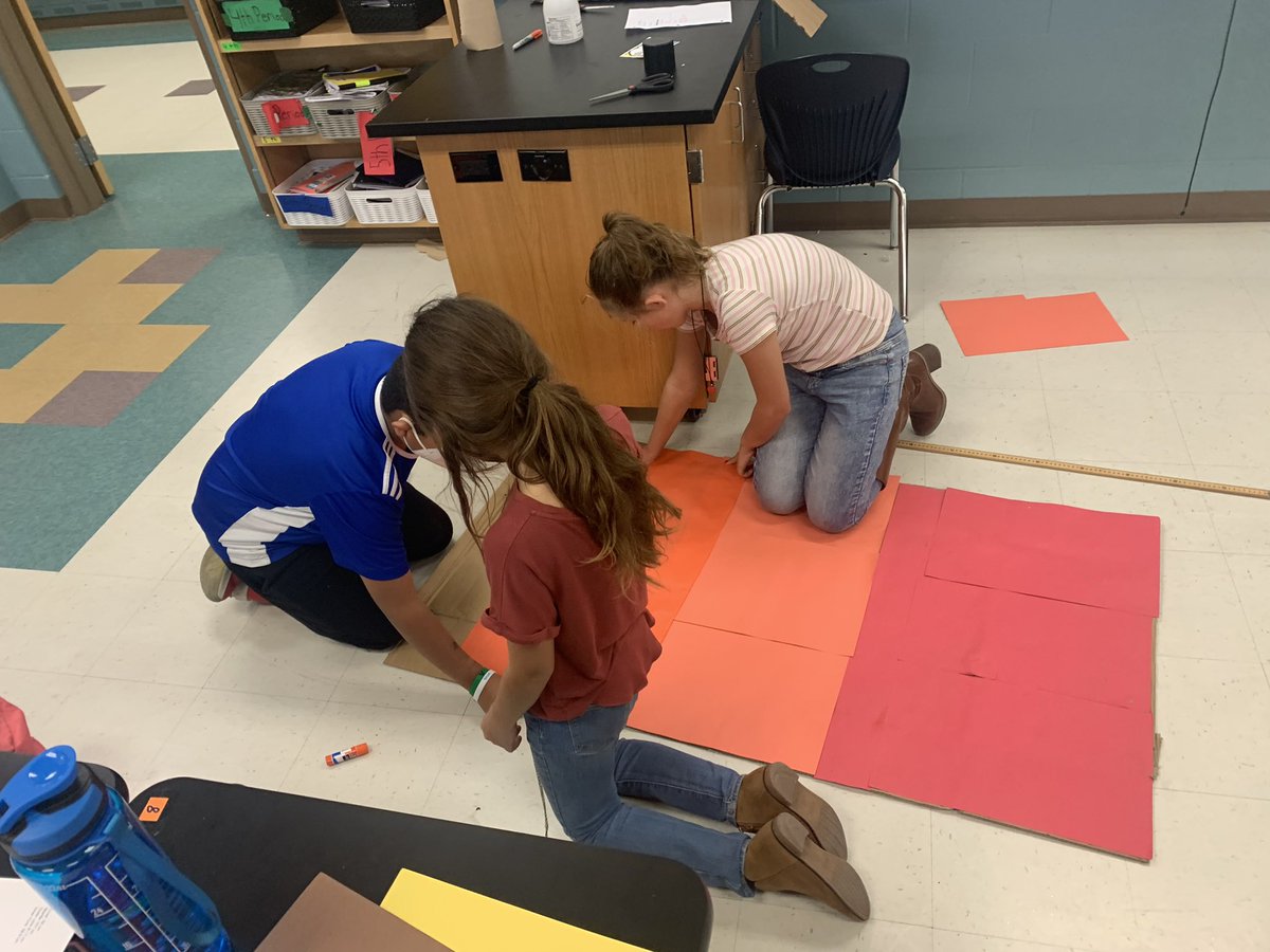 Stephengarika's tweet photo. Our 2nd STEAM. And theyβre off! Everyone worked so diligently I canβt wait to see their progress. #WeAreBlackKnights #nisdmsscience #nisdbernal https://t.co/qLFqIxT2do