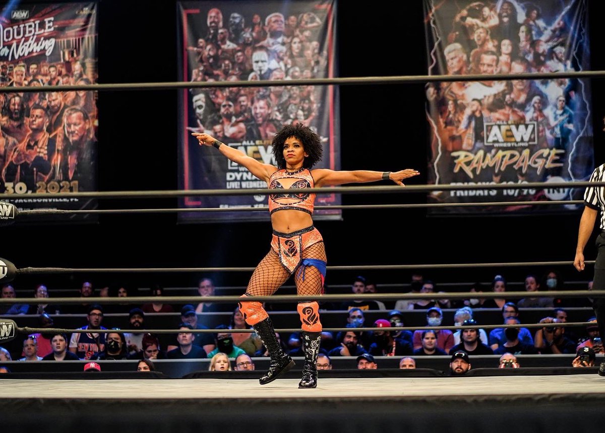 wrestlingceleb's tweet photo. •FROM SAN JUAN PUERTO RICO 🇵🇷•

@LaRosaNegraPR vs @Skyebyee https://t.co/4cqQsgqp4l