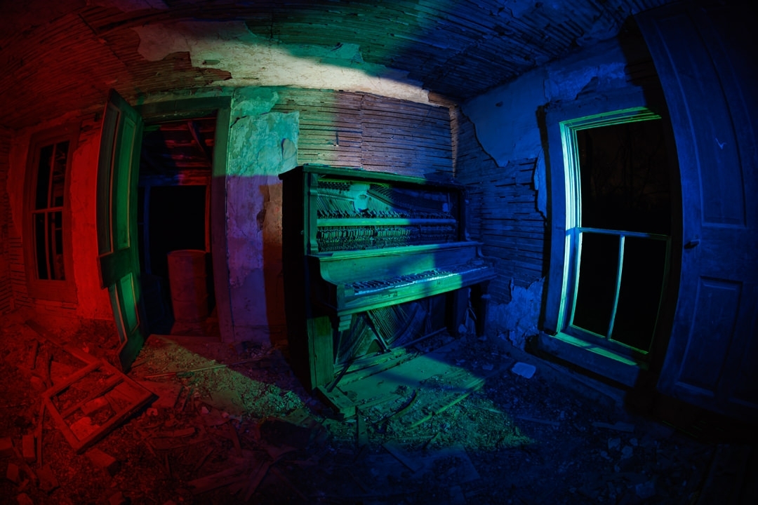 notleyhawkins's tweet photo. Abandoned home interior with upright piano in Moniteau County, Missouri. Photography by Notley Hawkins. #missouri #midwest #rural #abandoned #forsaken #house #home #entropy #interior #piano #uprightpiano #lightpainting #RGB #redgreenblue #nightphotography #night #nocturne #flashp https://t.co/rzYNgJcXCk
