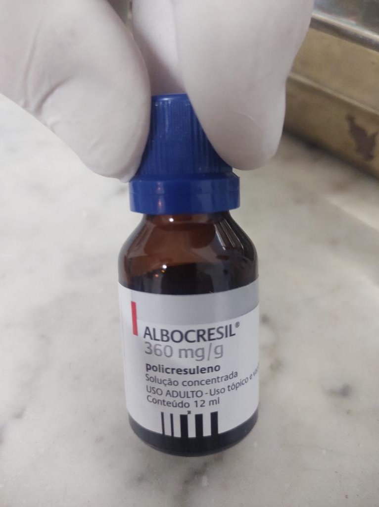 Quiero pedirles un favor 🙌🏻 mi vieja sufre una enfermedad autoinmune y necesita una medicación #URGENTE que está en #Brasil 
La medicación se llama ALBOCRESIL. Me ayudan con un RT para que alguien que esté allá pueda enviarla a Argentina, pagamos los costos de envío 🙌🏻