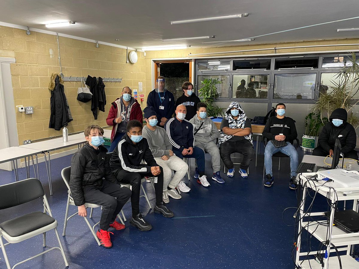 KTCC Youth (@ktcc_youth) on Twitter photo A massive thank you to <a href="/paulhannaford/">Paul Hannaford BEM🥇</a> for speaking to our group of young people tonight.His workshop covered #knifecrime #gangs #drugaddiction from his own personal experiences.
I encourage anyone working with young people to get in contact with him.
#voicesnotviolence A massive thank you to <a href="/paulhannaford/">Paul Hannaford BEM🥇</a> for speaking to our group of young people tonight.His workshop covered #knifecrime #gangs #drugaddiction from his own personal experiences.
I encourage anyone working with young people to get in contact with him.
#voicesnotviolence
