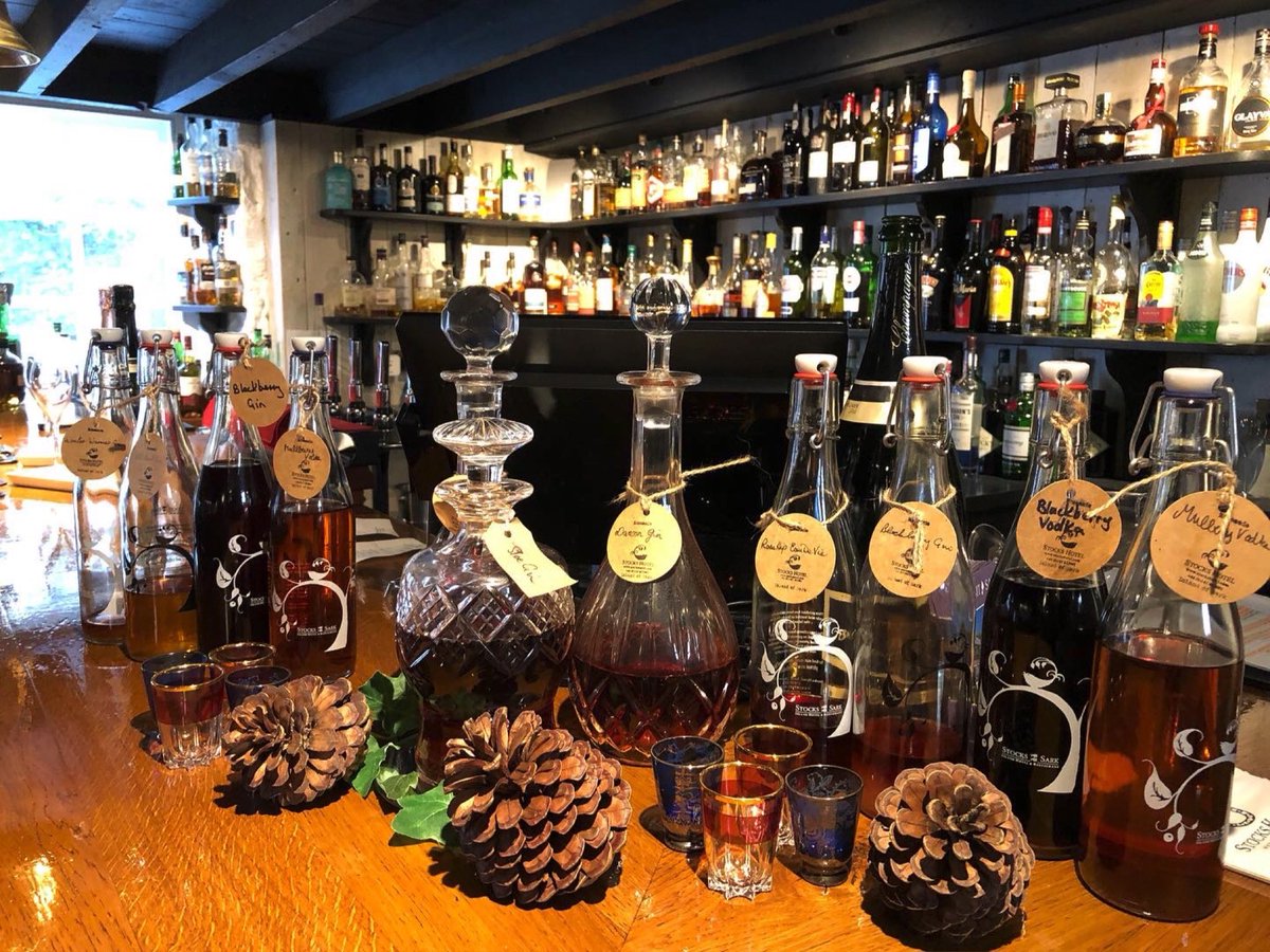 SarkHotel's tweet image. Escape to Sark for a festive lunch or dinner.

@SarkHotel #DecemberIsComing