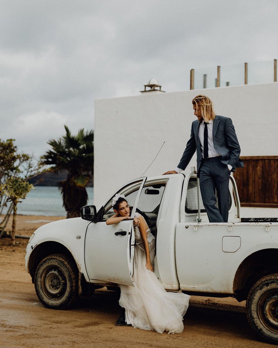 MarcoyMariaMODA's tweet photo. Love @wolvesworkshop 🤍 @susannegapp.photography
#marcoymaria #fashionphotography #shooting #shootinginspo #wolvesworkshop #lagraciosa #weddinginspo #elopement #elopmentwedding #weddingphotography #brides #novias #differentbrides #uniquebrides #noviasunicas #tenerifemoda https://t.co/WhCcQCMO4w