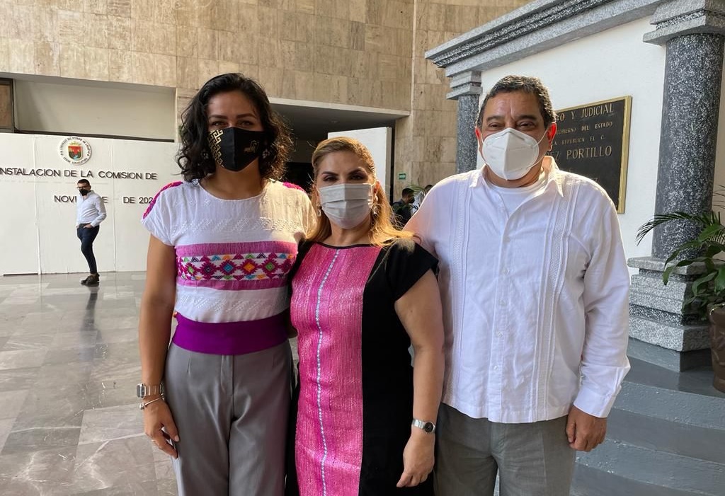 IJECH_Chiapas's tweet photo. 🔈Asiste titular del #IJECH a la instalación de la Comisión Legislativa de desarrollo social y seguimiento al cumplimiento de los ODS que recoge el seguimiento de la Agenda 2030 de la ONU, en el H. Congreso del Estado de Chiapas.
#JuventudesDeCorazón https://t.co/zbvVxCWf9T