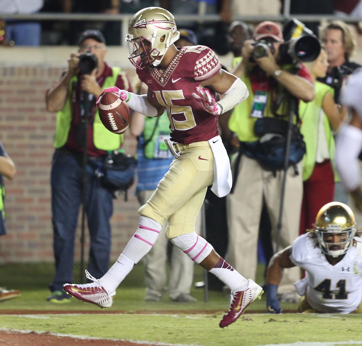 After a great surprise call in class from <a href="/KennyDillingham/">Coach Dillingham</a> , I am beyond blessed and grateful to receive an offer to Florida State University! Thank you <a href="/Coach_Norvell/">Mike Norvell</a> <a href="/FSUFootball/">FSU Football</a> <a href="/GregBiggins/">Greg Biggins</a> <a href="/adamgorney/">Adam Gorney</a> <a href="/CoachTroop3/">elite_Threatz</a> <a href="/Coach_Martinez_/">Coach Ray Martinez</a>  <a href="/BrandonHuffman/">Brandon Huffman</a> <a href="/Coach_SMcKnight/">Scott McKnight</a>