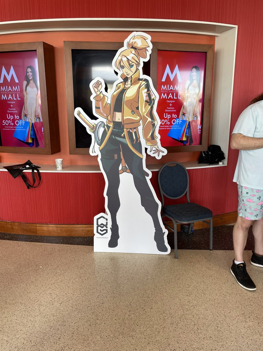PolyGuardian's tweet photo. Ran in to #Bitsee 🤩 @DCentralCon in Miami!!! 🔥🔥 https://t.co/qoKfXODJx3