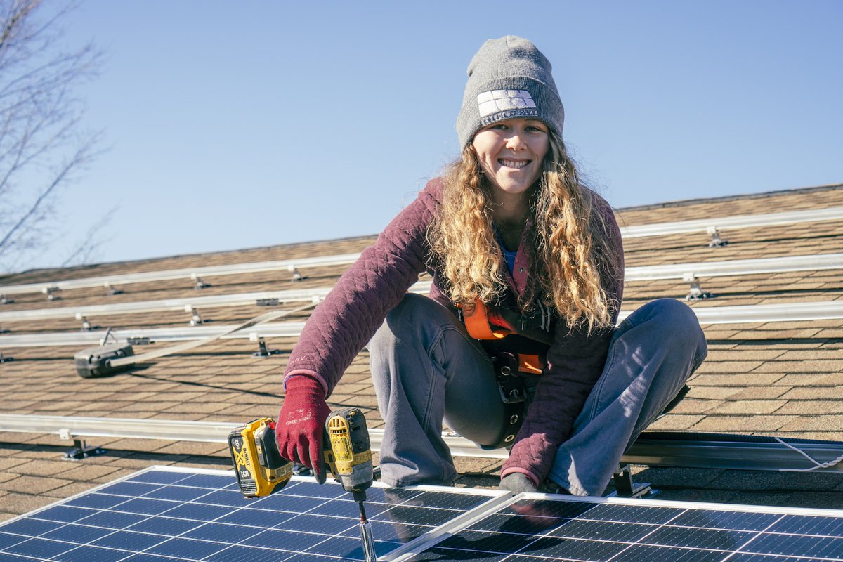 BaselineSolar's tweet photo. It's panel day! We love the work we do here at Baseline Solar. https://t.co/WA7fBVt0ce