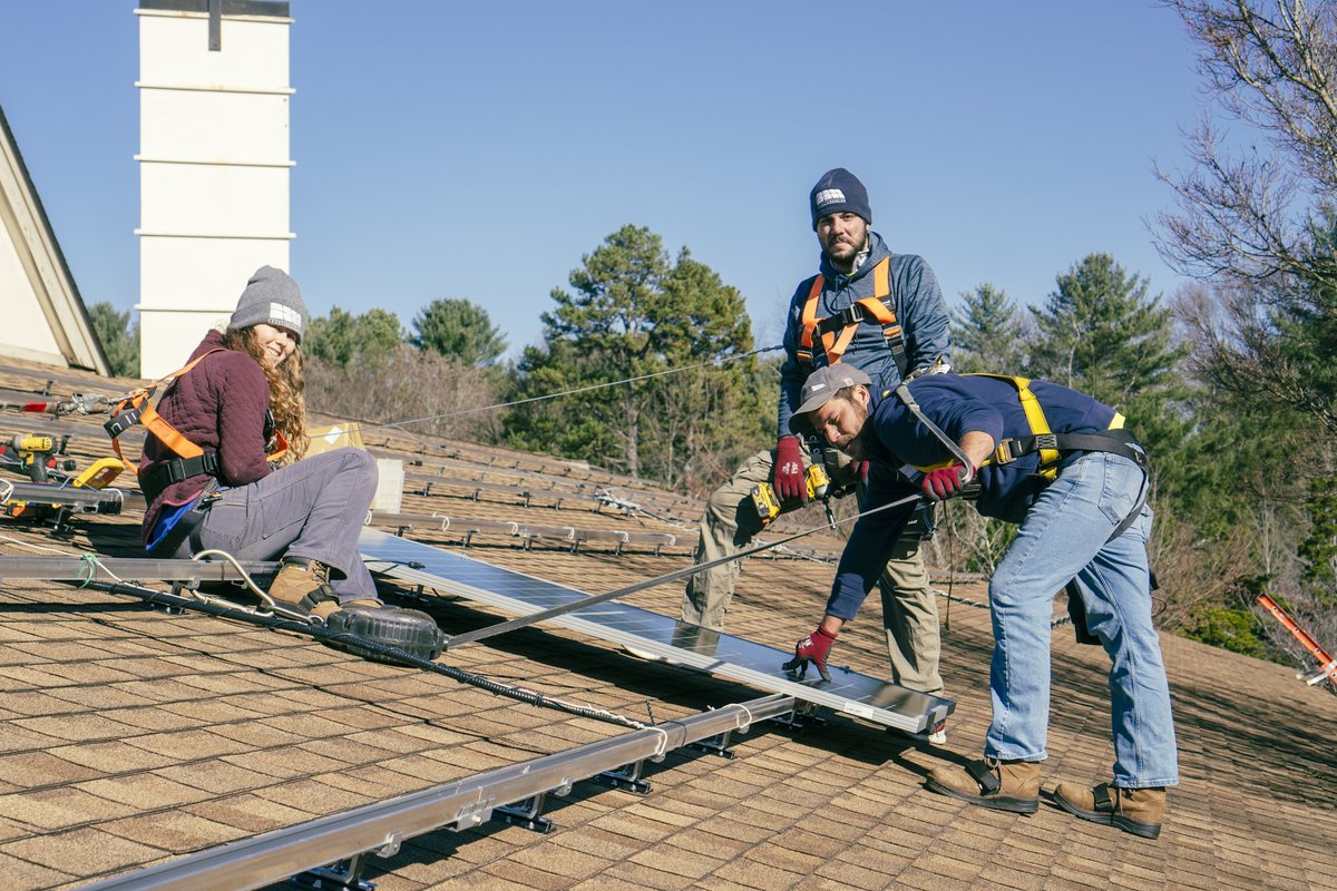 BaselineSolar's tweet photo. It's panel day! We love the work we do here at Baseline Solar. https://t.co/WA7fBVt0ce
