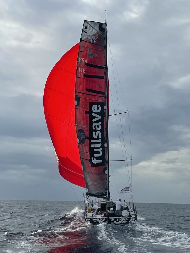 Ça y est ! Jean-Pierre et Laurent s’approchent de l’arrivée et vont boucler cette 15e édition de la @TransatJV ! Ils ont passé le Rocher du Diamant. Plus que quelques milles à parcourir avant de passer la ligne d’arrivée !

<a href="/RegionNormandie/">Région Normandie</a> @cmtMartinique <a href="/AssoClass40/">Association Class40</a>