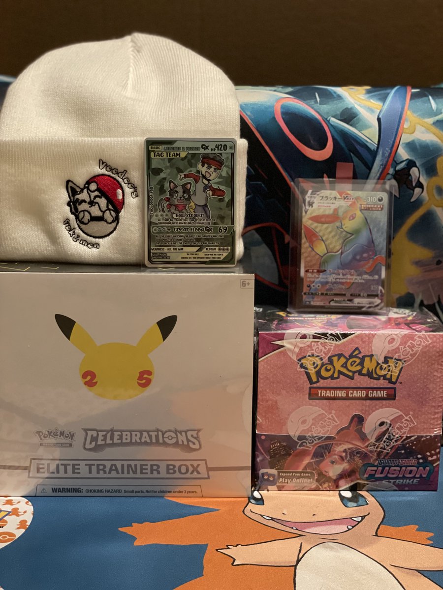 DonnnySins's tweet photo. 🥇🥈🥉 3 Winner Giveaway!

Yo @DaVoodooChildTV is by far one of the cheapest breakers on Twitch!  He's got a giveaway for the holidays! FS BB, Cele ETB &amp; HR Umbreon Vmax! 
INTL ✔️ To enter:

Follow BOTH Accounts
Like&amp;Retweet
Tag 2 People

Randomized 12/6 #pokemon #pokemontcg #tcg https://t.co/zK87WqHRPP