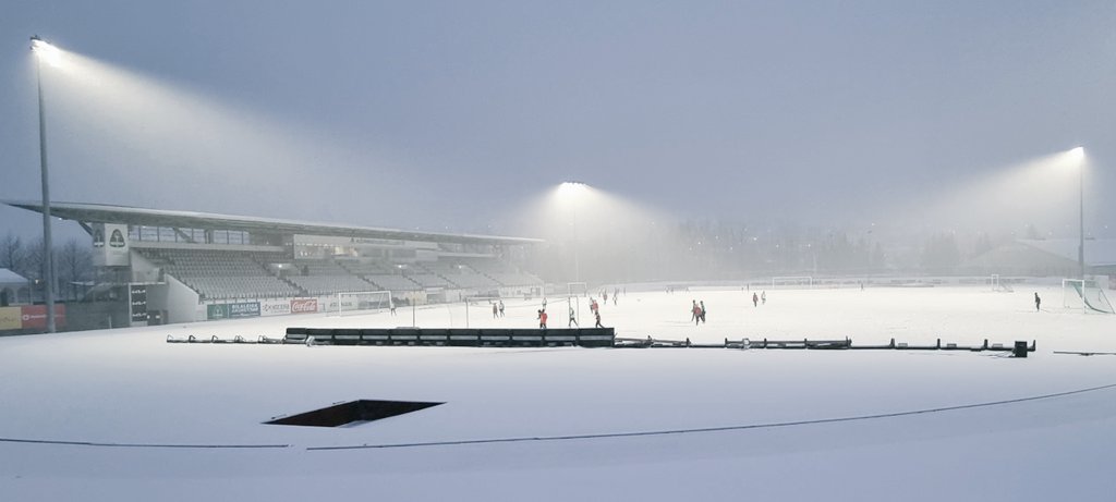 BreidablikFC's tweet photo. Last home game in the @UWCL almost one week from now. Have a safe trip to Iceland @realmadridfem and bring a snow sled 😉🟢 #Iceland #Kopavogur #ChampionsLeague https://t.co/2EvgWPWMXW