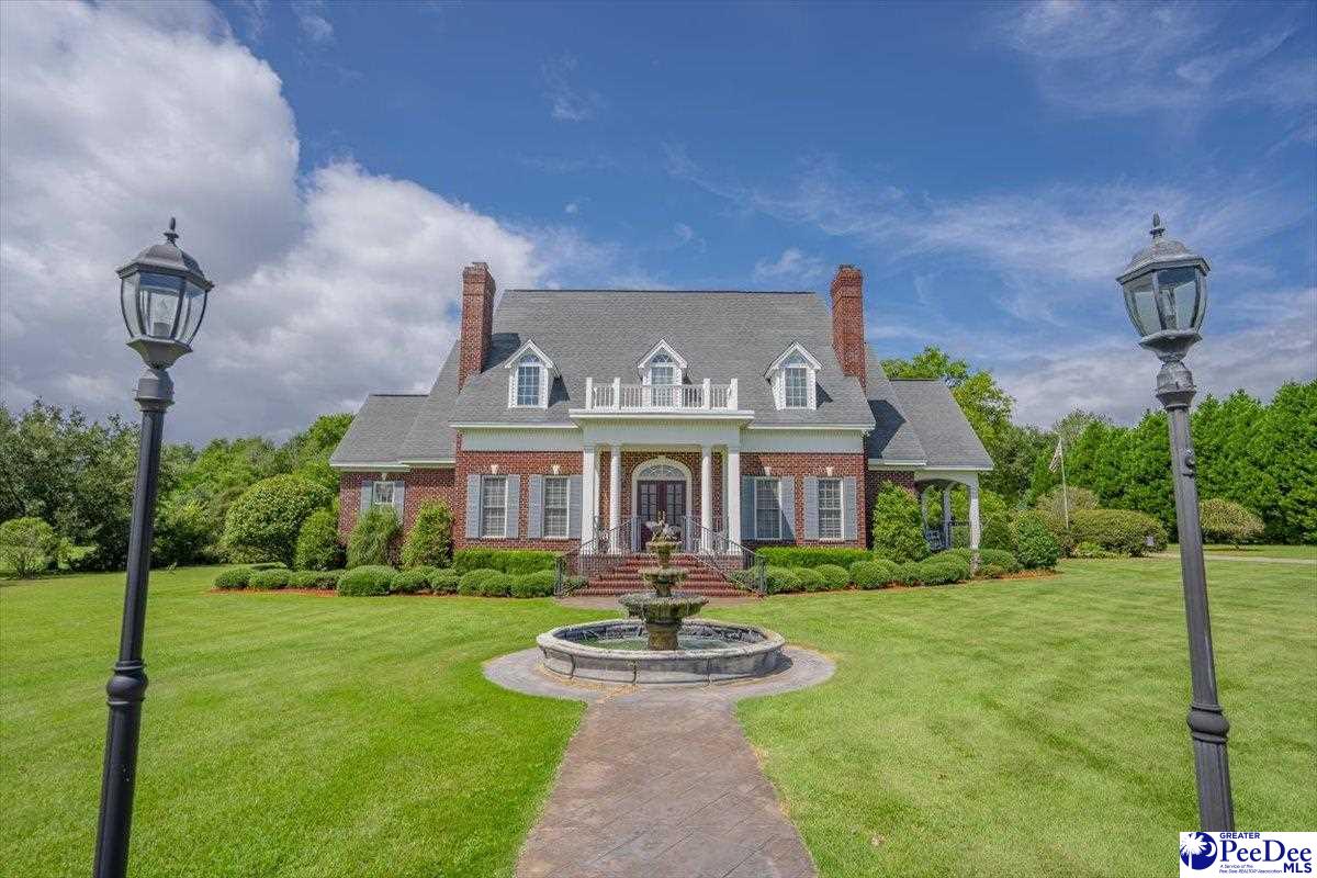 crossonrealty's tweet photo. Just Reduced!  $675,900.00, 4BR, 5BA, 1221 Saxony Way, FLORENCE, SC 29506, Full Details https://t.co/rPcY7waX4e https://t.co/vJdpm3KASG