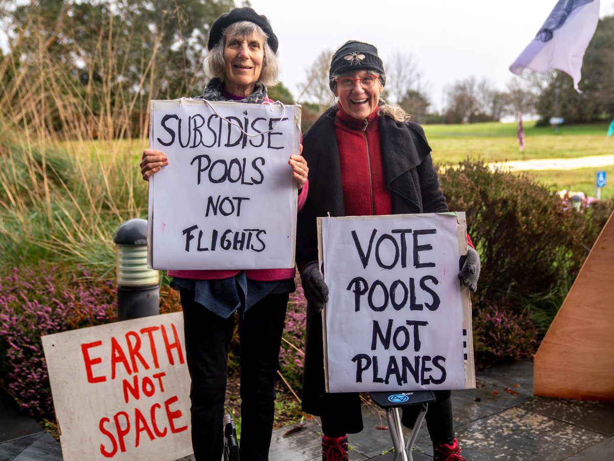 CornwallCAC's tweet photo. #SwimsNotFlights #SaveOurSwims making the case for easy access to our swimming pools @CornwallCouncil today. Good for #Health & the #Environment #ClimateHealthisHumanHealth https://t.co/oomNMqt1nH