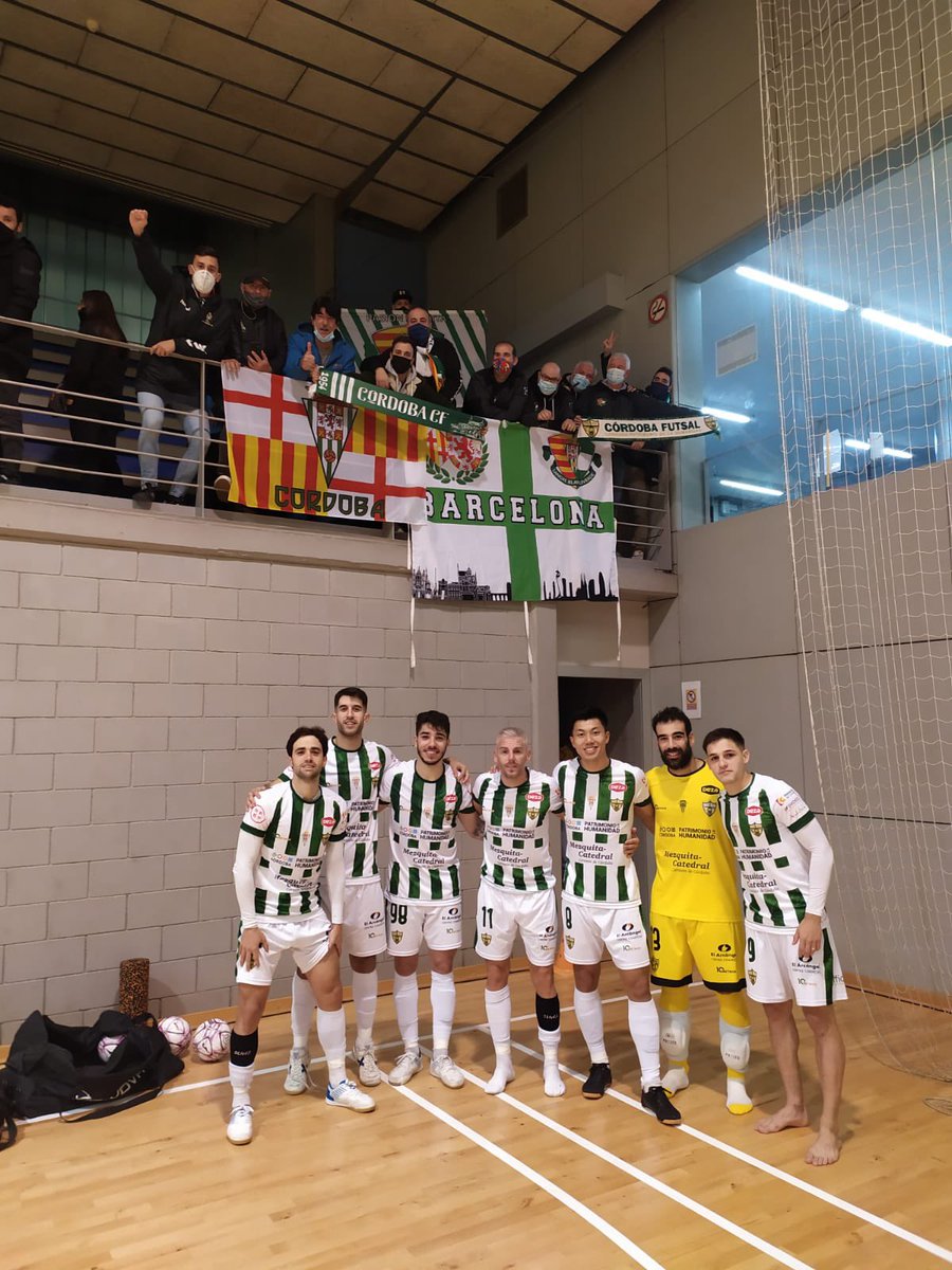 SBvCat's tweet photo. Un placer siempre apoyar a nuestros guerreros del @CordobaFutsal en nuestras tierras 
🤍💚🤍
#LaCopaMola #ContigoTrasDeTi https://t.co/j7mjqYviBH