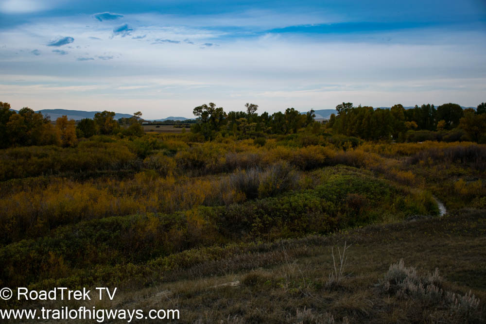 RoadTrekTV's tweet photo. Fall afternoon out driving back roads
:
#optoutside #hiking #rockymountains #absarokeewilderness #mysticlake #trail #hike #trailtrash #flyfishing #flytying #montana #getoutside #lovelives #outdooradventures #hiking #outdoorapparel #trailbum https://t.co/jGHFJidX6n